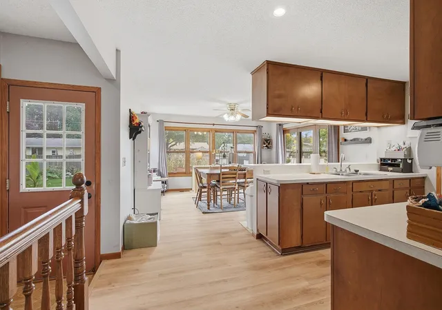 Photo 4 of Single family home for sale at 1016 Jackson St S, Shakopee, MN 55379 | MLS# 7154702 | Listing updated on 2026-10-08