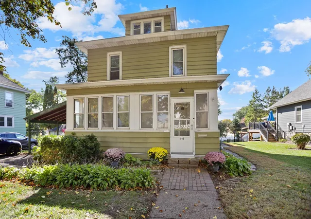 Photo 3 of Single family home for sale at 805 1st Street Sw, Faribault, MN 55021 | MLS# 7154720 | Listing updated on 2026-10-08