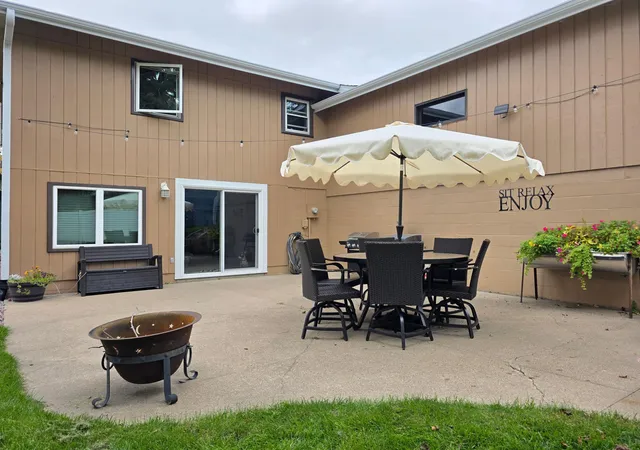 Photo 4 of Single family home for sale at 330 9th Street NW, Plainview, MN 55964 | MLS# 7154739 | Listing updated on 2026-10-12