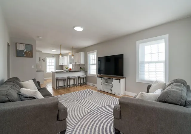 Photo 4 of Single family home for sale at 221 Bryan Ave, Owatonna, MN 55060 | MLS# 7154754 | Listing updated on 2026-10-07