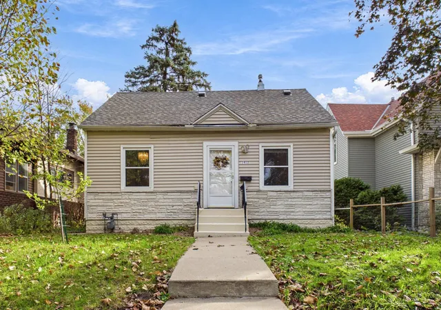 Photo 2 of Single family home for sale at 1412 Edgerton St, Saint Paul, MN 55130 | MLS# 7154756 | Listing updated on 2026-10-23