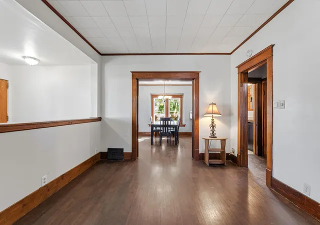 Photo 3 of Single family home for sale at 524 Marshall St S, Caledonia, MN 55921 | MLS# 7154811 | Listing updated on 2026-10-04