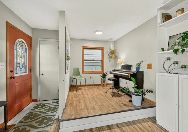Photo 2 of Single family home for sale at 1806 17 1/2 St Nw, Rochester, MN 55901 | MLS# 7154839 | Listing updated on 2026-10-07