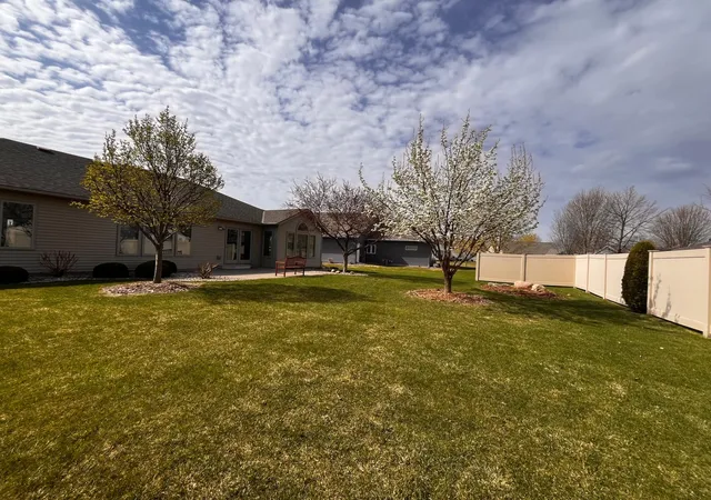Photo 1 of Single family home for sale at 5723 Glenview Ln, Saint Cloud, MN 56303 | MLS# 7154850 | Listing updated on 2026-10-05