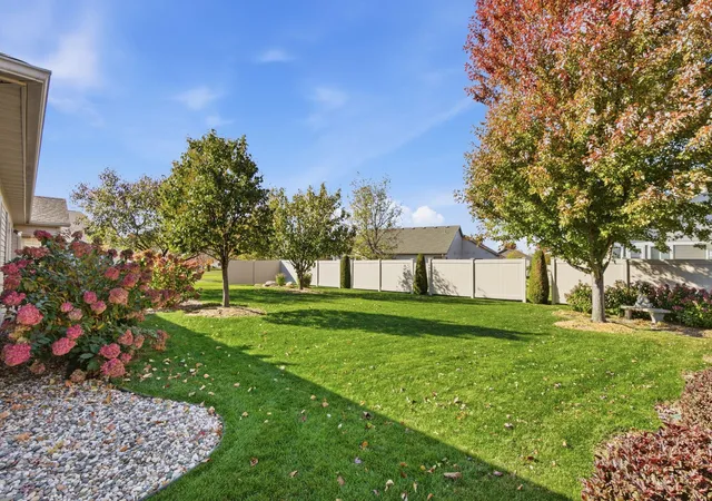 Photo 2 of Single family home for sale at 5723 Glenview Ln, Saint Cloud, MN 56303 | MLS# 7154850 | Listing updated on 2026-10-20