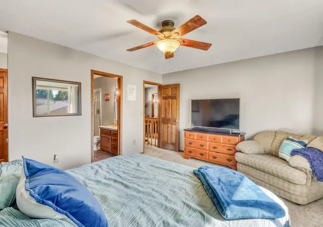 Photo 3 of Townhouse for sale at 2306 26 1/2 Ct S, Fargo, ND 58103 | MLS# 7154862 | Listing updated on 2026-10-06