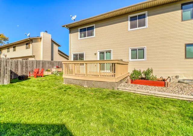 Photo 4 of Townhouse for sale at 2306 26 1/2 Ct S, Fargo, ND 58103 | MLS# 7154862 | Listing updated on 2026-10-06