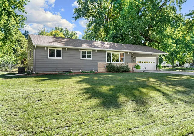 Photo 3 of Single family home for sale at 2505 16th Avenue Sw, Austin, MN 55912 | MLS# 7154867 | Listing updated on 2026-10-10