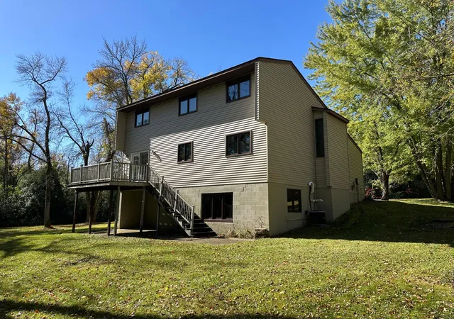 Photo 2 of Sale Pending at 15957 Koronis Rd Nw, Paynesville, MN 56362 | MLS# 7154869 | Listing updated on 2026-10-18