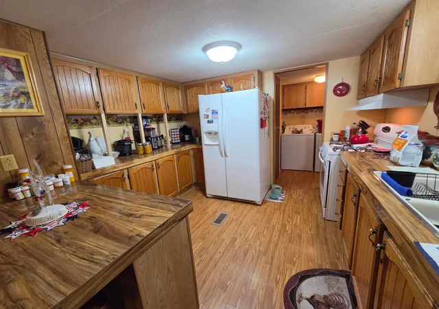 Photo 3 of Single family home for sale at 9512 W Sandpiper Dr, Minneapolis, MN 55434 | MLS# 7154876 | Listing updated on 2026-10-06