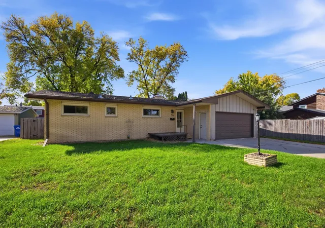 Photo 1 of Sale Pending at 90 Cedar Ave N, Fargo, ND 58102 | MLS# 7154879 | Listing updated on 2026-10-08
