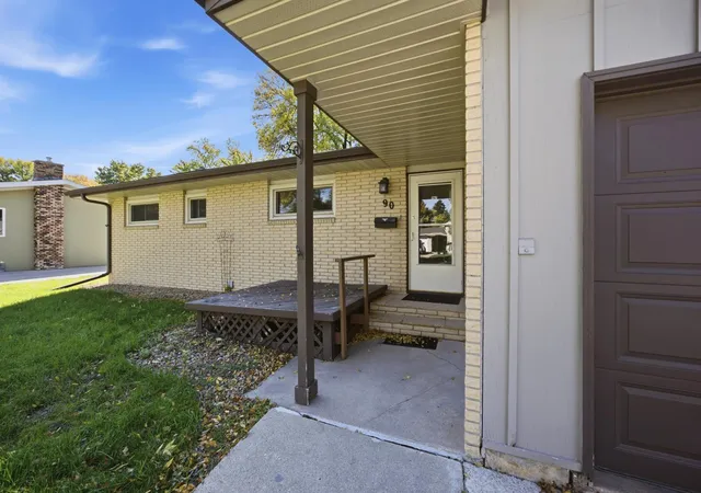 Photo 2 of Sale Pending at 90 Cedar Ave N, Fargo, ND 58102 | MLS# 7154879 | Listing updated on 2026-10-08