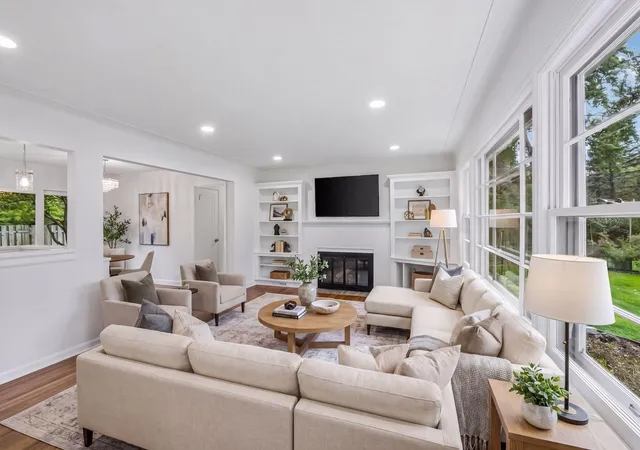 Photo 1 of Single family home for sale at 3525 The Mall, Minnetonka, MN 55345 | MLS# 7154886 | Listing updated on 2026-10-21