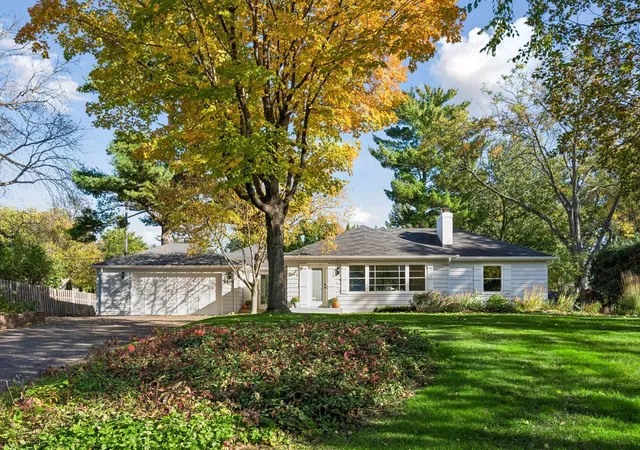 Photo 1 of Single family home for sale at 3525 The Mall, Minnetonka, MN 55345 | MLS# 7154886 | Listing updated on 2026-10-11