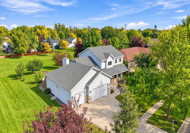 Photo 2 of Single family home for sale at 1014 Sommerset Dr, West Fargo, ND 58078 | MLS# 7154890 | Listing updated on 2026-10-05