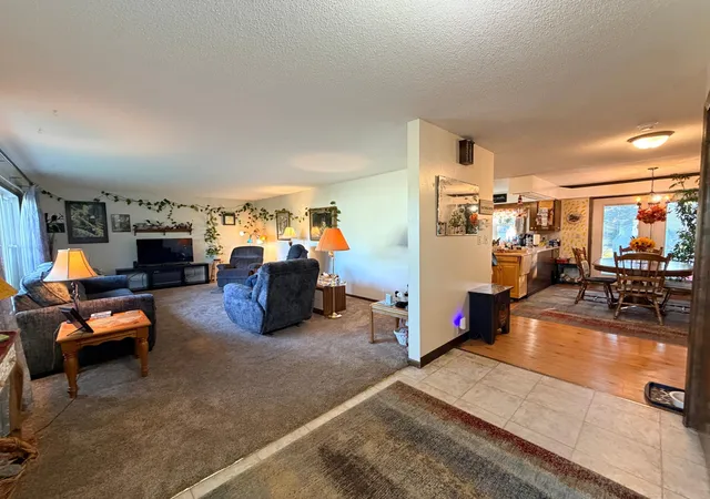 Photo 4 of Single family home for sale at 1318 Sunny St, Crookston, MN 56716 | MLS# 7154893 | Listing updated on 2026-10-05