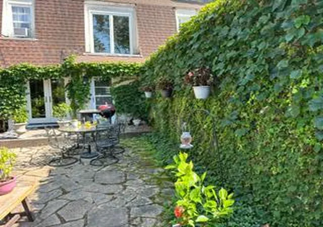 Photo 3 of Single family home for sale at 435 Far Hl Rd, Wayzata, MN 55391 | MLS# 7154914 | Listing updated on 2026-10-09
