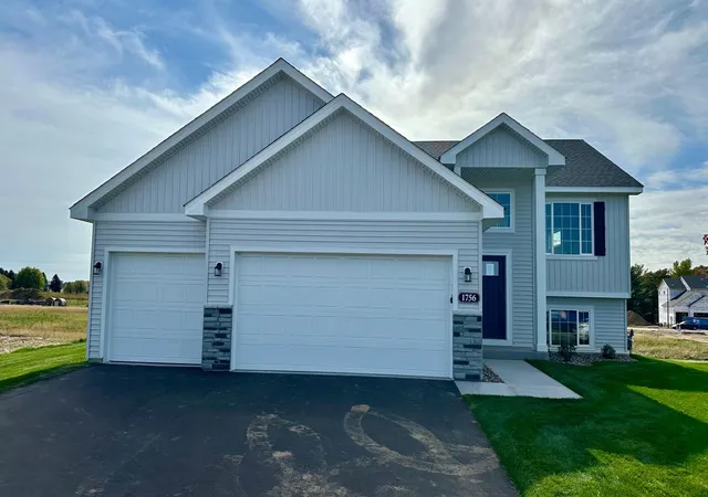 Photo 1 of Single family home for sale at 1756 Squirrel Way, New Richmond, WI 54017 | MLS# 7154916 | Listing updated on 2026-10-09