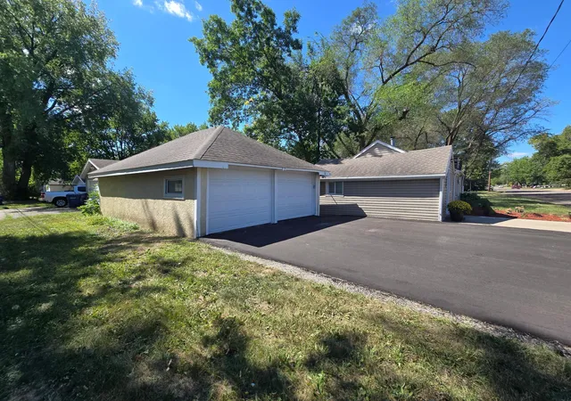 Photo 3 of Single family home for sale at 1202 11th Avenue SE, Saint Cloud, MN 56304 | MLS# 7154920 | Listing updated on 2026-10-09
