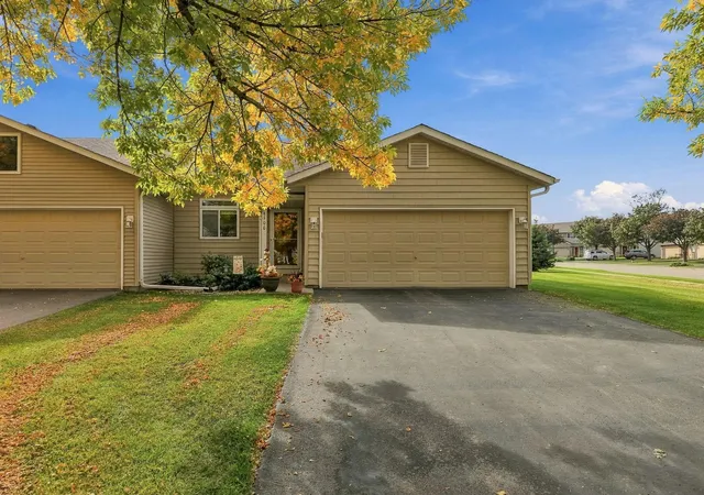 Photo 1 of Single family home for sale at 4100 Jarmann Ln, Shakopee, MN 55379 | MLS# 7154957 | Listing updated on 2026-10-10