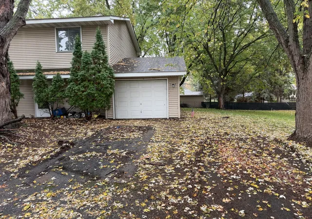 Photo 3 of Townhouse for sale at 1438 109th Lane Nw, Minneapolis, MN 55433 | MLS# 7154969 | Listing updated on 2026-10-16