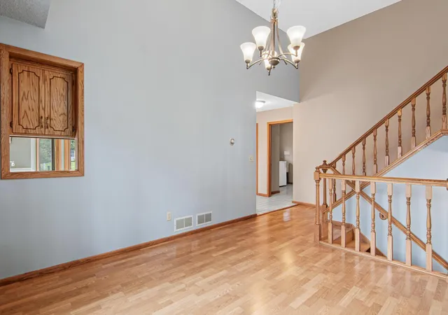 Photo 4 of Sale Pending at 7400 W 112th Street, Minneapolis, MN 55438 | MLS# 7154980 | Listing updated on 2026-10-08