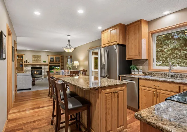 Photo 3 of Sale Pending at 1440 Clippership Bay, Saint Paul, MN 55125 | MLS# 7154986 | Listing updated on 2026-10-26