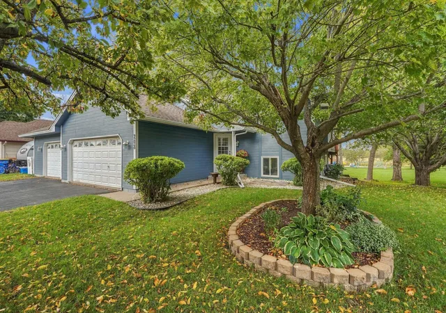 Photo 3 of Single family home for sale at 208 Heights Rd NW, Saint Michael, MN 55376 | MLS# 7155004 | Listing updated on 2026-10-07