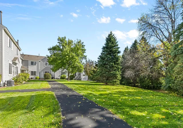 Photo 3 of Single family home for sale at 13035 Durum Ct, Eden Prairie, MN 55347 | MLS# 7155009 | Listing updated on 2026-10-06