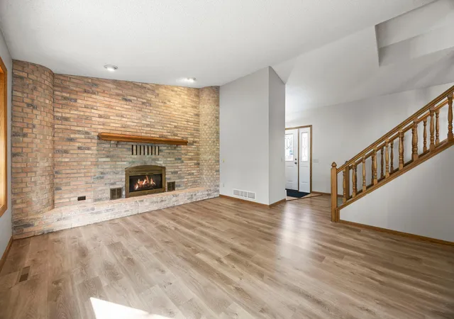 Photo 2 of Single family home for sale at 1762 Drake Dr, Saint Paul, MN 55122 | MLS# 7155014 | Listing updated on 2026-10-08