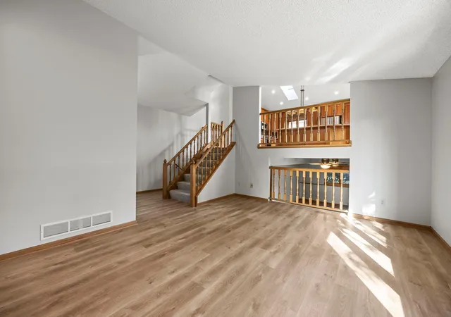 Photo 3 of Single family home for sale at 1762 Drake Dr, Saint Paul, MN 55122 | MLS# 7155014 | Listing updated on 2026-10-08