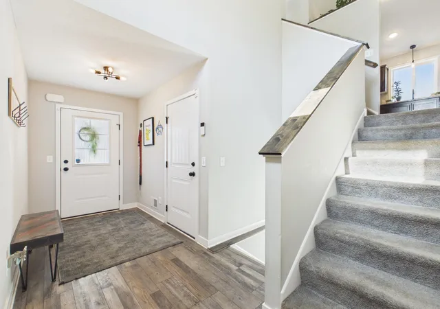 Photo 3 of Single family home for sale at 38377 Hunters Ridge Trl, North Branch, MN 55056 | MLS# 7155017 | Listing updated on 2026-10-21