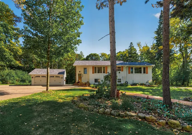 Photo 2 of Single family home for sale at 12167 Panama Ave N, Stillwater, MN 55082 | MLS# 7155021 | Listing updated on 2026-10-06