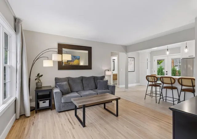 Photo 4 of Single family home for sale at 10835 York Ave S, Bloomington, MN 55431 | MLS# 7155022 | Listing updated on 2026-10-26