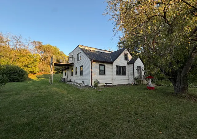 Photo 1 of Sale Pending at 1836 Kennard St, Saint Paul, MN 55109 | MLS# 7155036 | Listing updated on 2026-10-21