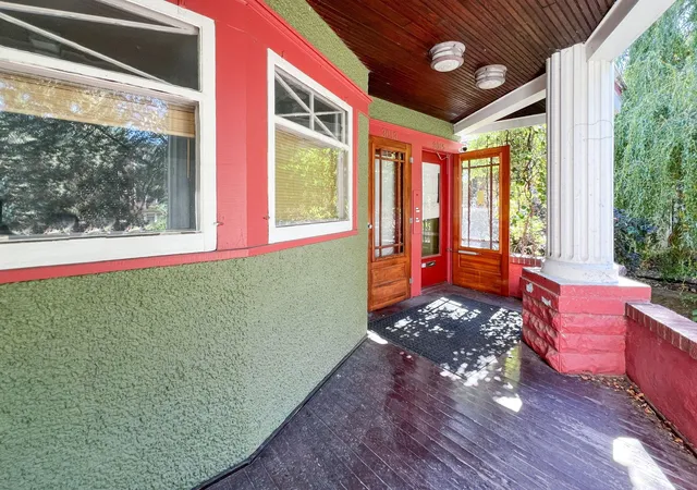 Photo 3 of House for sale at 3013 James Ave S, Minneapolis, MN 55408 | MLS# 7155042 | Listing updated on 2026-10-06