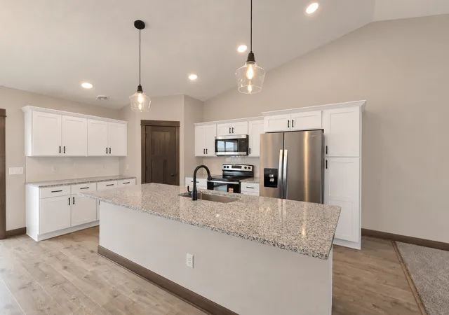Photo 4 of Single family home for sale at 316 Falcon Run, Eagle Lake, MN 56024 | MLS# 7155051 | Listing updated on 2026-10-06
