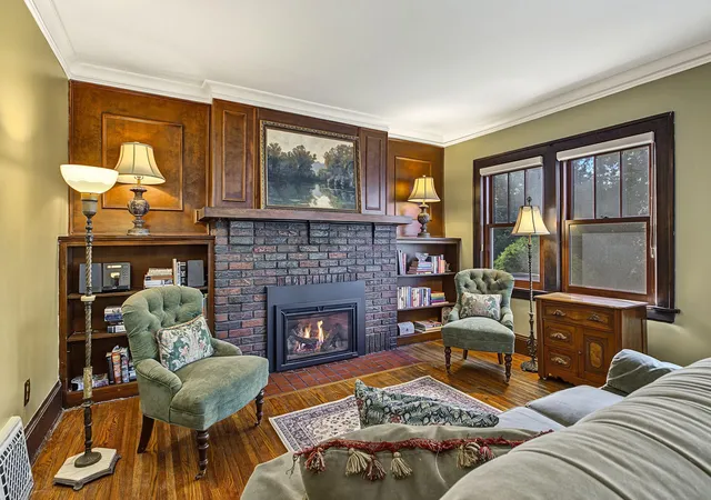 Photo 2 of Single family home for sale at 680 Chippewa Ave, Saint Paul, MN 55107 | MLS# 7155069 | Listing updated on 2026-10-23