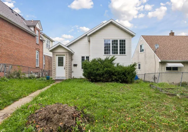 Single family home for sale at 297 Morton St E, Saint Paul, MN 55107 | MLS# 7155070