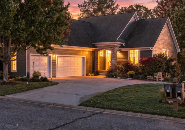 Photo 1 of Single family home for sale at 46 Osprey Ct, Saint Paul, MN 55127 | MLS# 7155072 | Listing updated on 2026-10-23