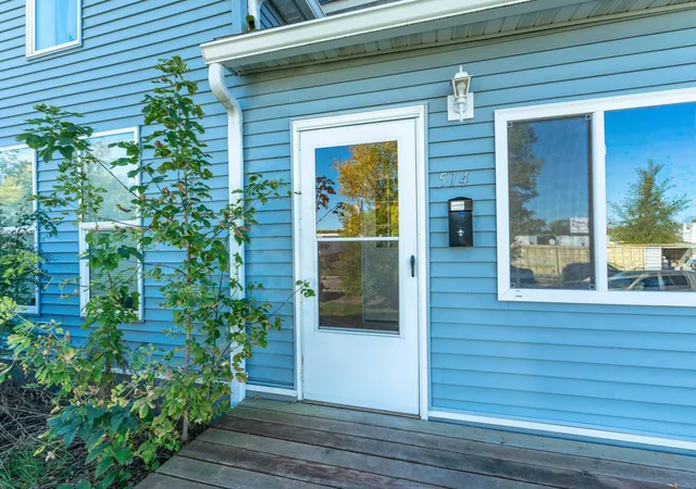 Photo 3 of Single family home for sale at 514 E Hampden Ave, Fergus Falls, MN 56537 | MLS# 7155079 | Listing updated on 2026-10-07