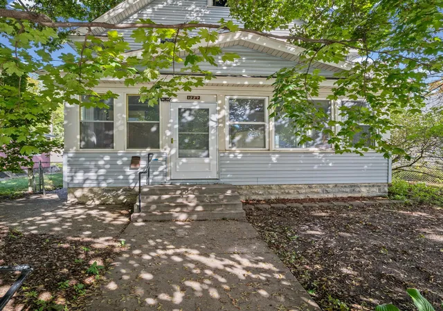Photo 2 of Single family home for sale at 1227 Thomas Ave, Saint Paul, MN 55104 | MLS# 7155091 | Listing updated on 2026-10-08
