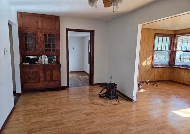 Photo 3 of Single family home for sale at 206 E Depue Ave, Olivia, MN 56277 | MLS# 7155103 | Listing updated on 2026-10-19