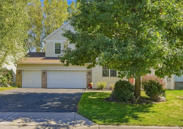 Photo 2 of Single family home for sale at 3291 N View Ln, Saint Paul, MN 55125 | MLS# 7155108 | Listing updated on 2026-10-07