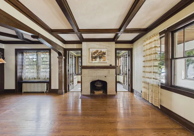 Photo 4 of Single family home for sale at 1663 Berkeley Ave, Saint Paul, MN 55105 | MLS# 7155110 | Listing updated on 2026-10-29