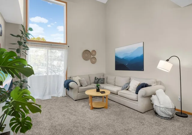 Photo 4 of Single family home for sale at 657 Kingfisher Ln #C, Saint Paul, MN 55125 | MLS# 7155111 | Listing updated on 2026-10-08
