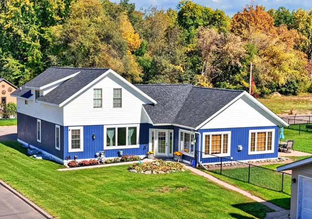 Photo 1 of Single family home for sale at 136 1st Street, Ironton, MN 56455 | MLS# 7155112 | Listing updated on 2026-10-10