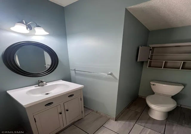 Photo 3 of Single family home for sale at 15715 Fox Cir, Saint Paul, MN 55124 | MLS# 7155118 | Listing updated on 2026-10-05
