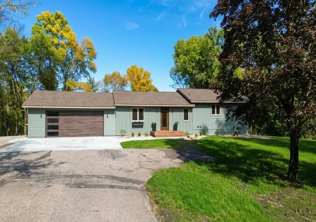 Photo 1 of Single family home for sale at 21000 Highway 9 NE, New London, MN 56273 | MLS# 7155120 | Listing updated on 2026-10-06