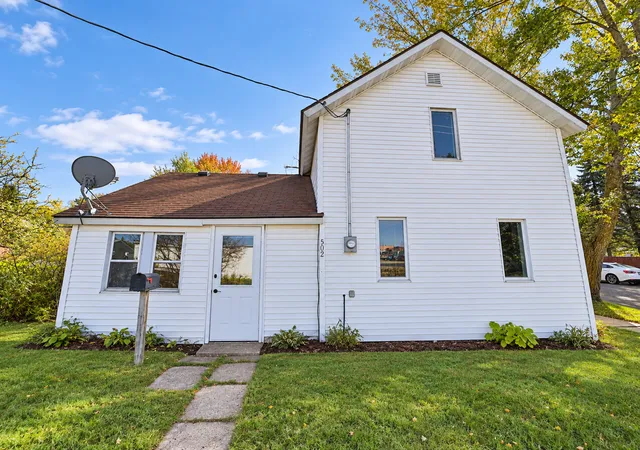 Photo 1 of Single family home for sale at 502 Wisconsin Ave Se, Staples, MN 56479 | MLS# 7155121 | Listing updated on 2026-10-16